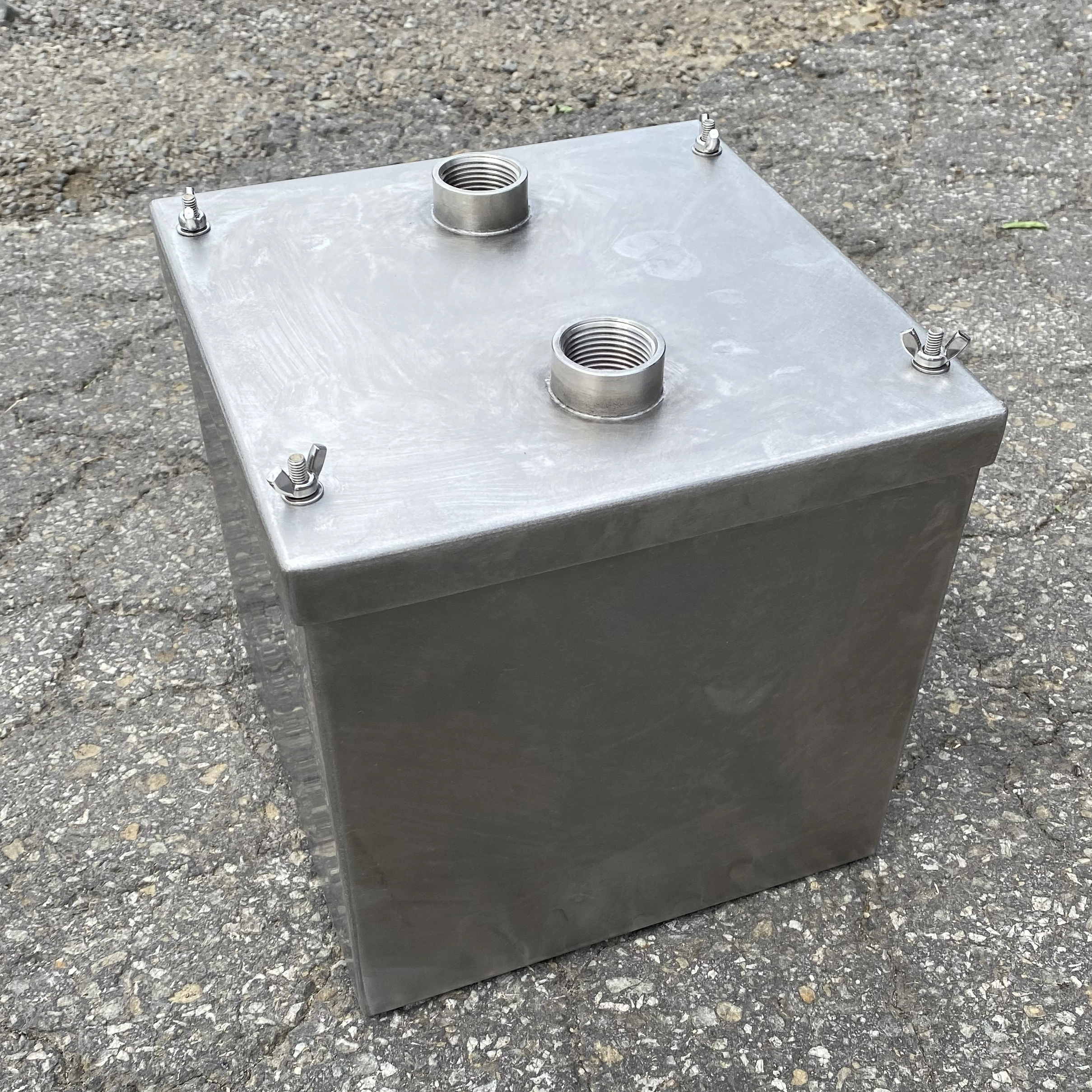 Bac étanche - manutention de tuyauterie dans le Calvados Bac étanche